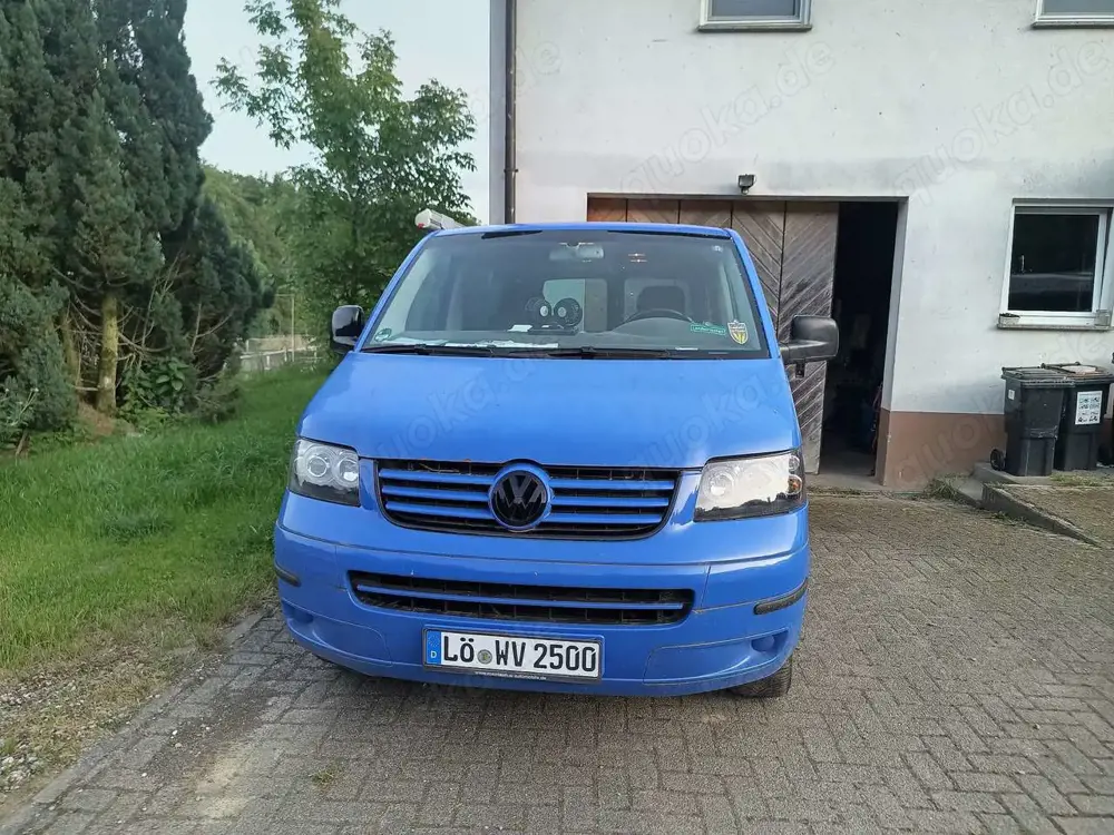 Volkswagen T5 Caravelle Kurz (7.Si.) Autm.