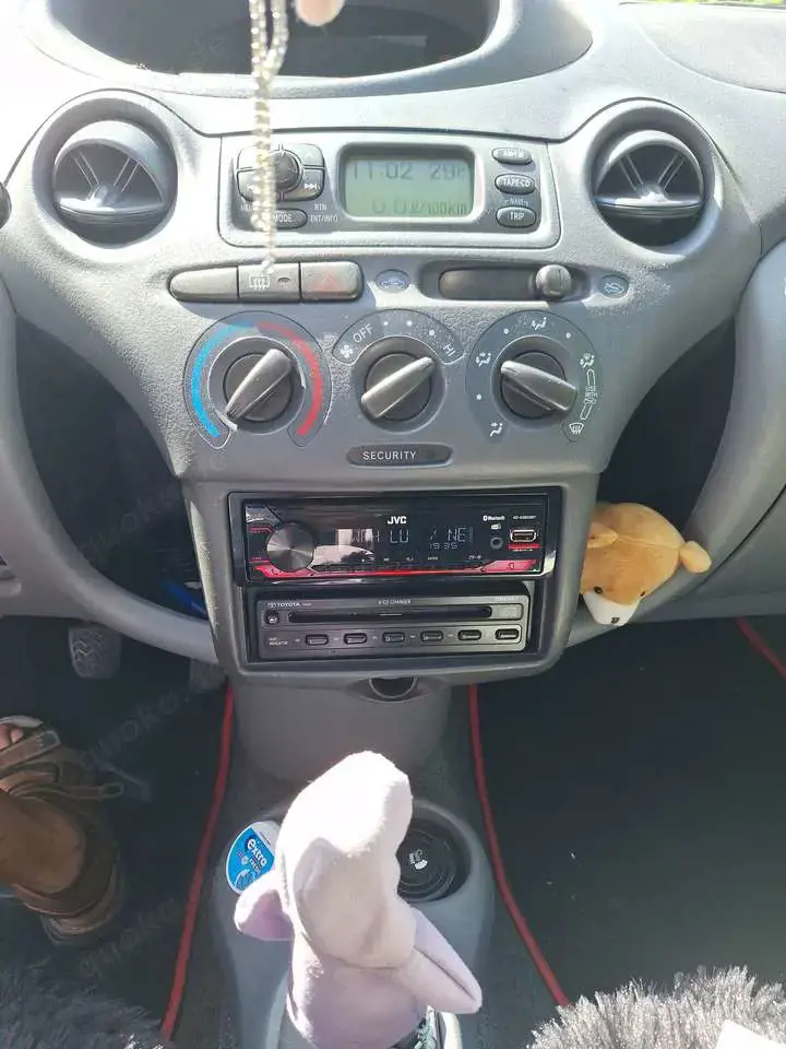 Toyota Yaris Yaris 1.0 linea sol