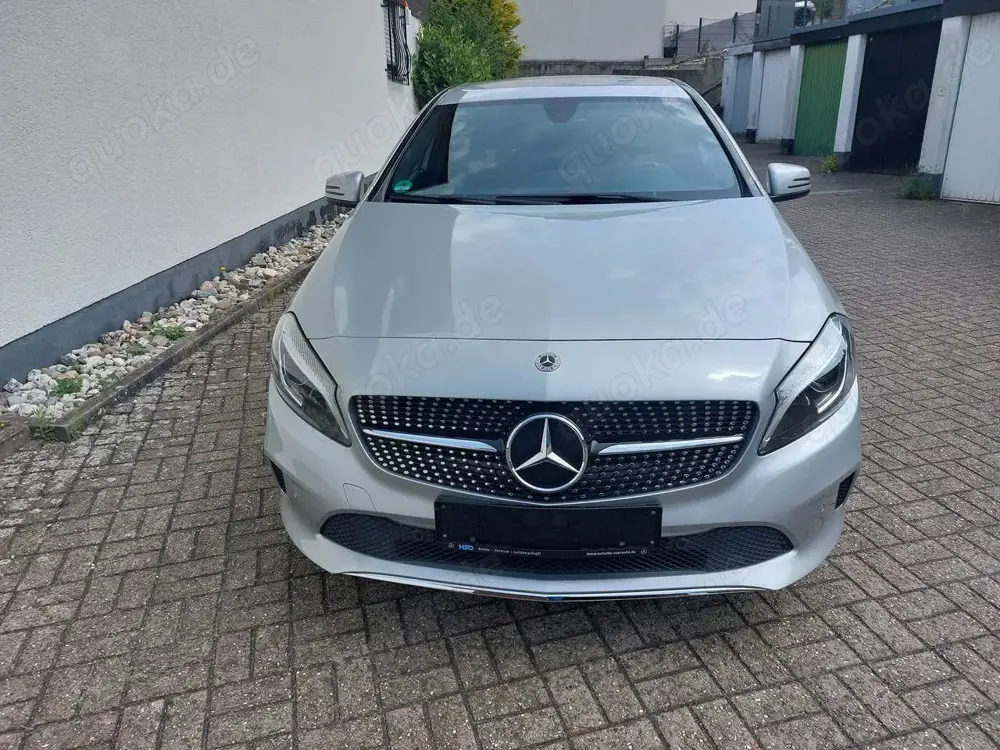 Mercedes-Benz A 200 A 200 7G-DCT Urban