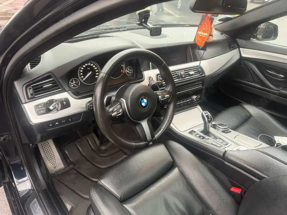 BMW 530 530d xDrive Touring Sport-Aut. Luxury Line