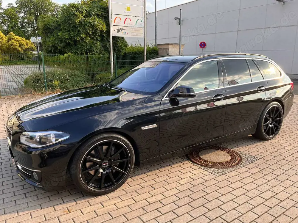 BMW 530 530d xDrive Touring Sport-Aut. Luxury Line
