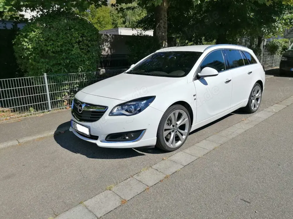 Opel Insignia Insignia 2.0 Turbo 4x4 Sports Tourer Automatic