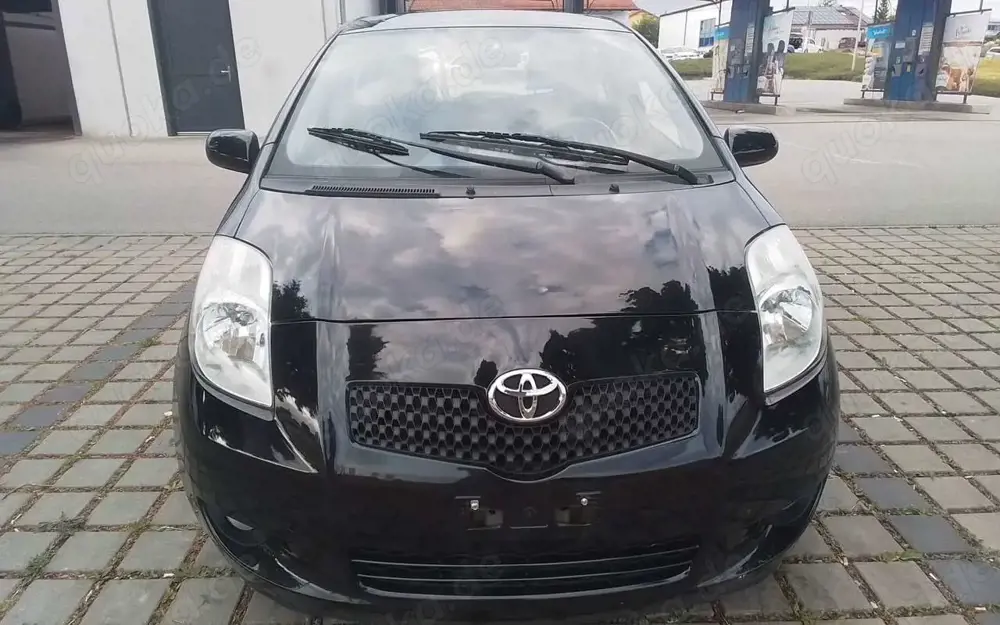 Toyota Yaris Executive