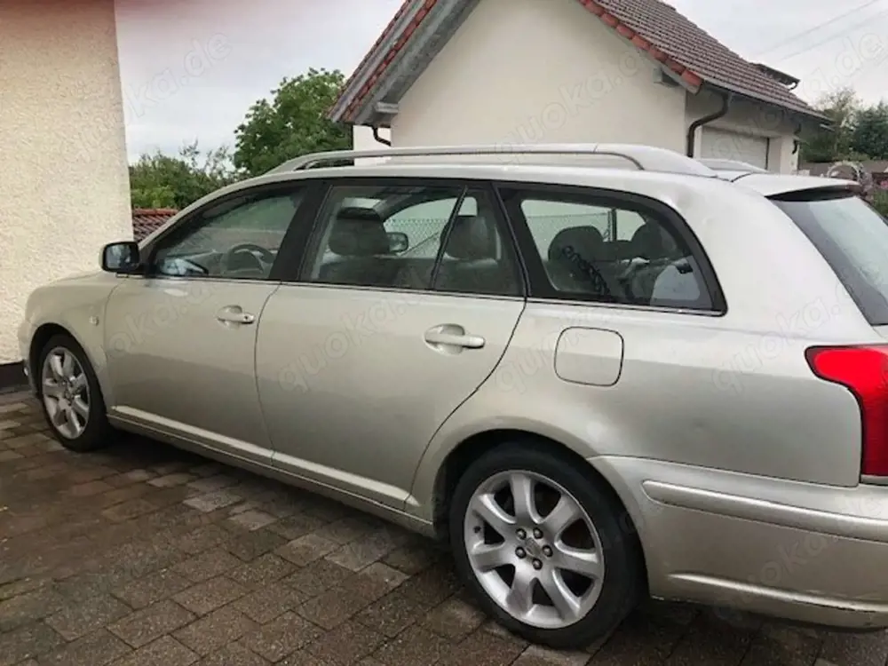 Toyota Avensis Avensis 2.0 Combi linea sol