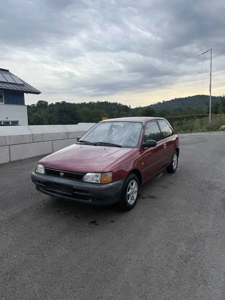 Toyota Starlet 1.3 XLi
