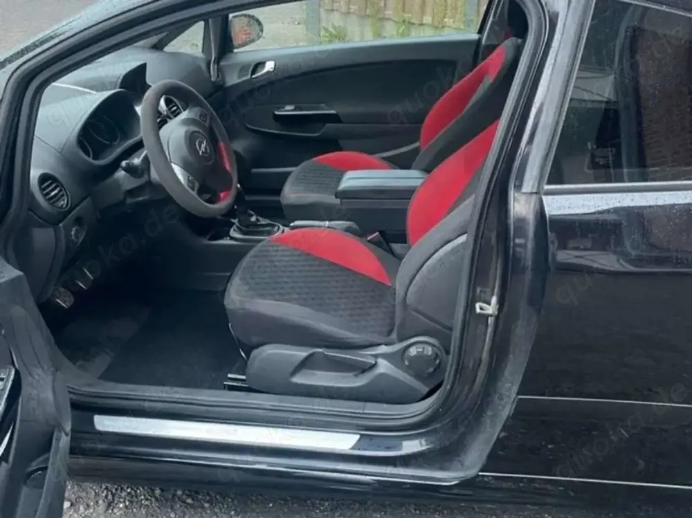 Opel Corsa 1.6 Turbo GSi OPC