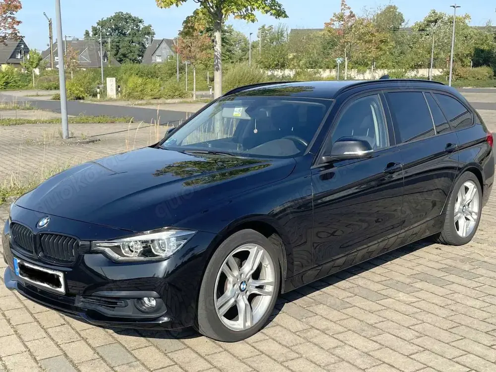 BMW 320 320i Touring Advantage
