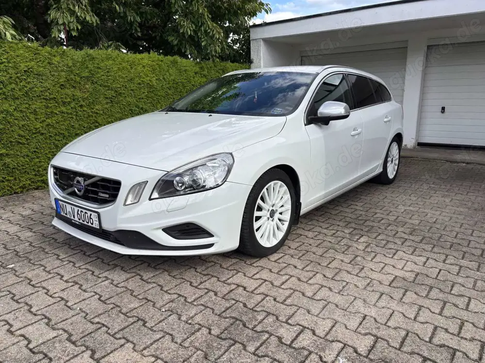 Volvo V60 D5 AWD Geartronic RDesign