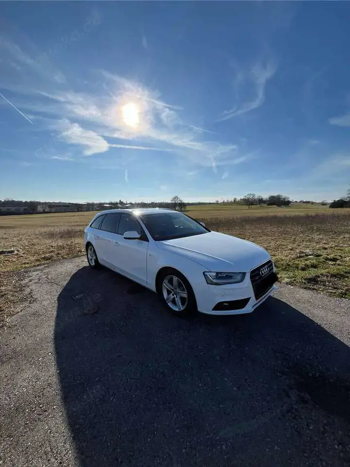 Audi A4 A4 Avant Diesel Avant 3.0 TDI DPF quattro Attracti