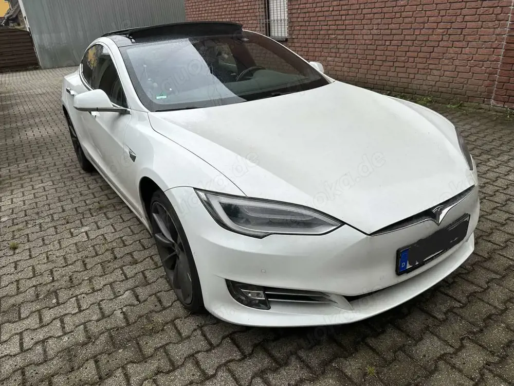 Tesla Model S Dual Motor Allradantrieb Performance Ludicrous