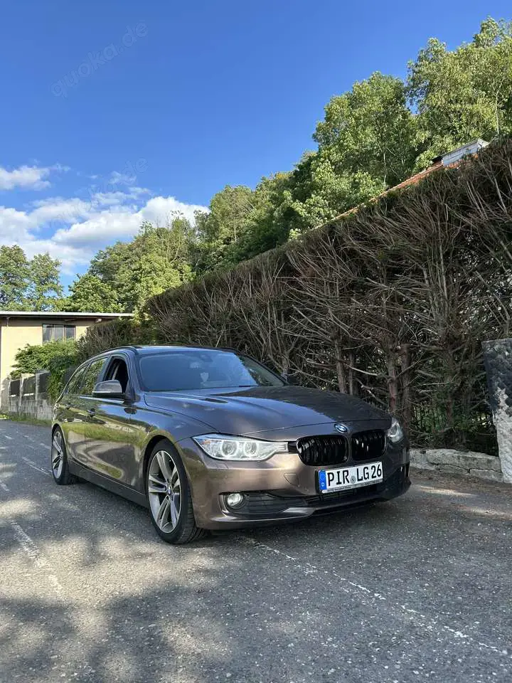 BMW 320 320d Touring xDrive Sport-Aut. Modern Line
