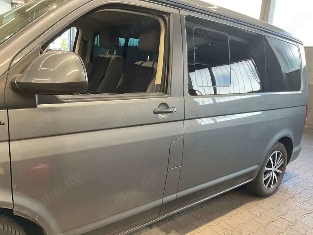 Volkswagen T5 California California 2.0 TDI Beach