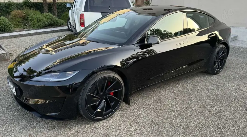 Tesla Model 3 Performance Highland AHK EAP