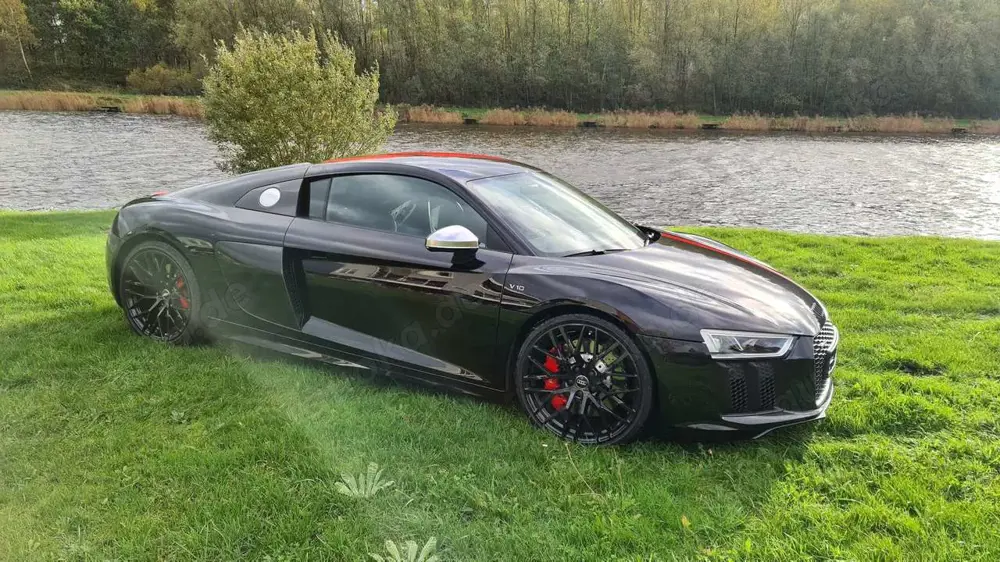 Audi R8 V10 5.2 FSI RWS S tronic