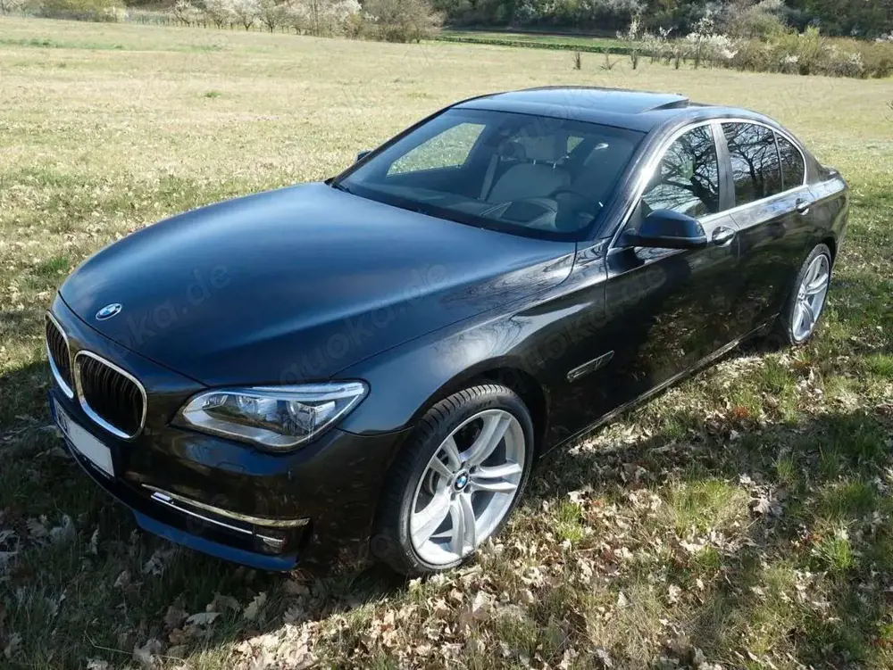 BMW 740 740i