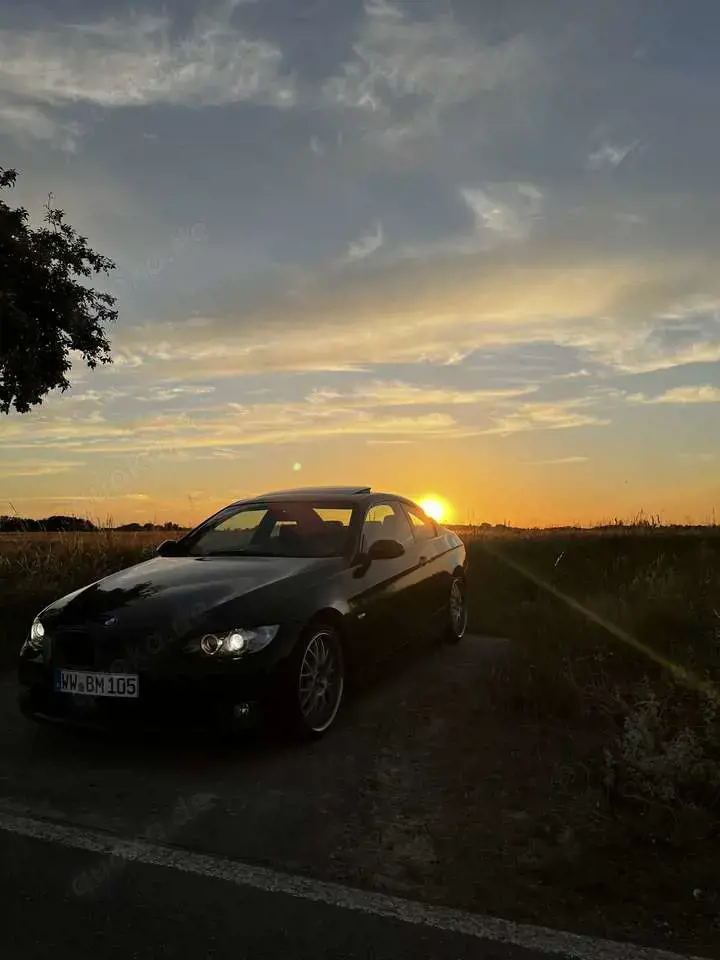 BMW 320 320i Coupe