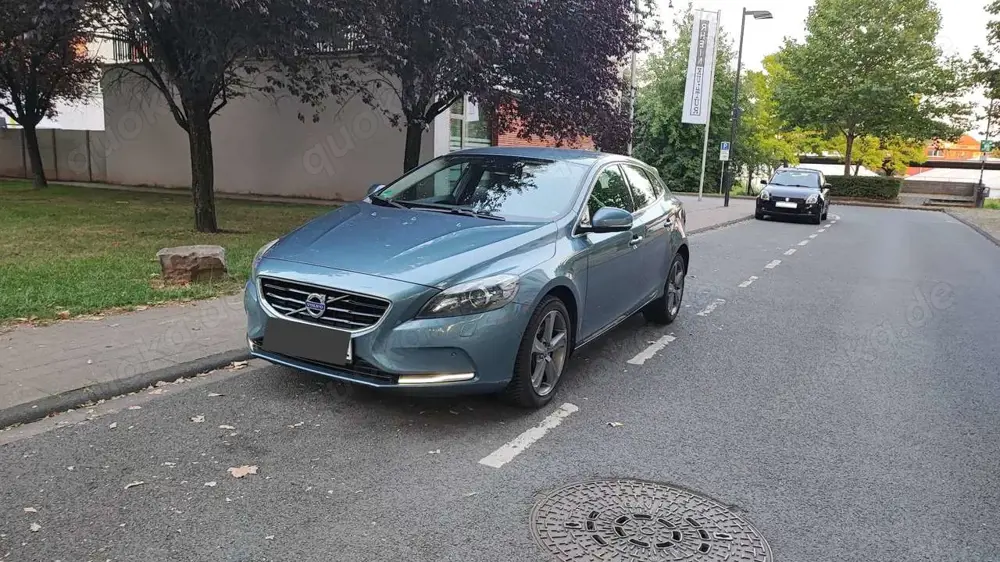 Volvo V40 Volvo V40 D3 Momentum Business Pro Biarritz
