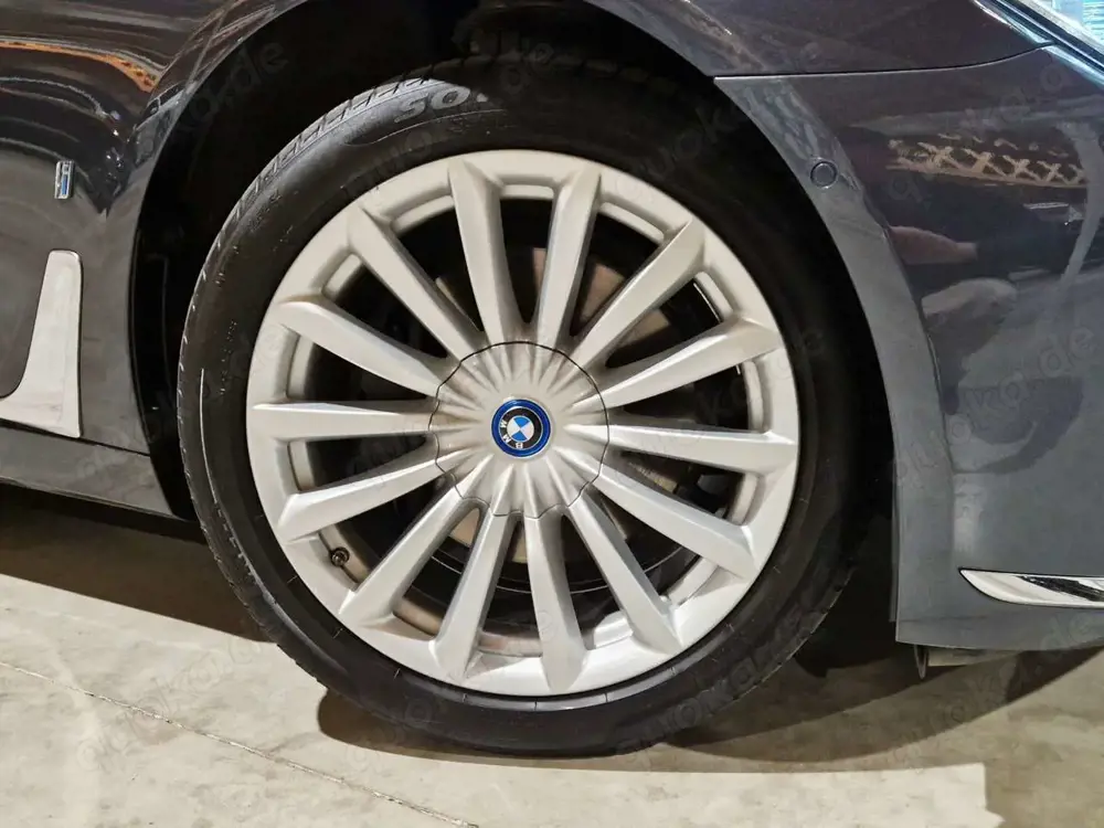 BMW 740 740e Perfm/Soft Close/Memory/Head-Up/360/ NAVI/ACC