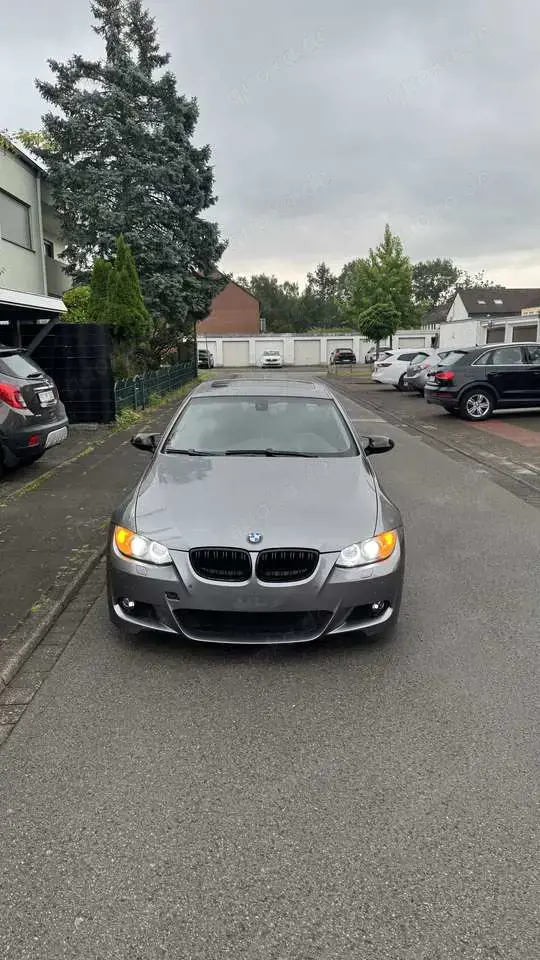 BMW 325 BMW E92 325i - N52B25 | Spacegrau | Motorschaden