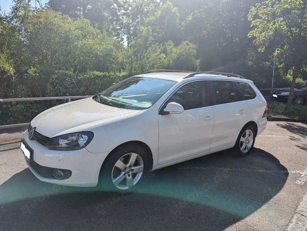 Volkswagen Golf Variant 2.0 TDI DPF, AHK, 103 kW, weiß