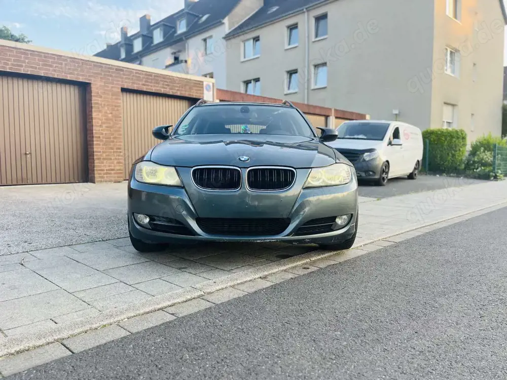 BMW 320 320d xDrive DPF Touring