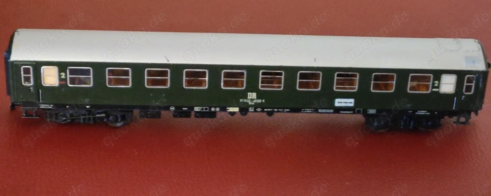 Schicht Reisezugwagen grün (DR)