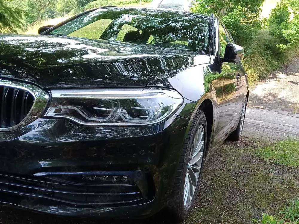 BMW 520 520d xDrive Touring Aut. Luxury Line