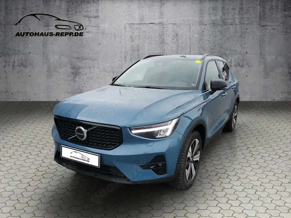 Volvo XC40 T5 Plug-in Hybrid, Elektrisch/Benzin, Plus Dark
