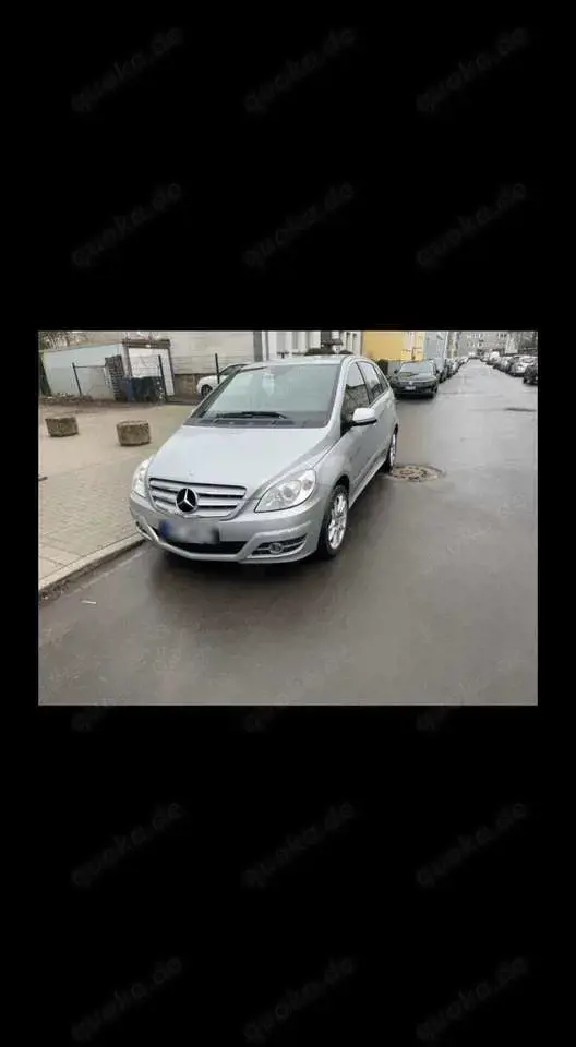 Mercedes-Benz B 200