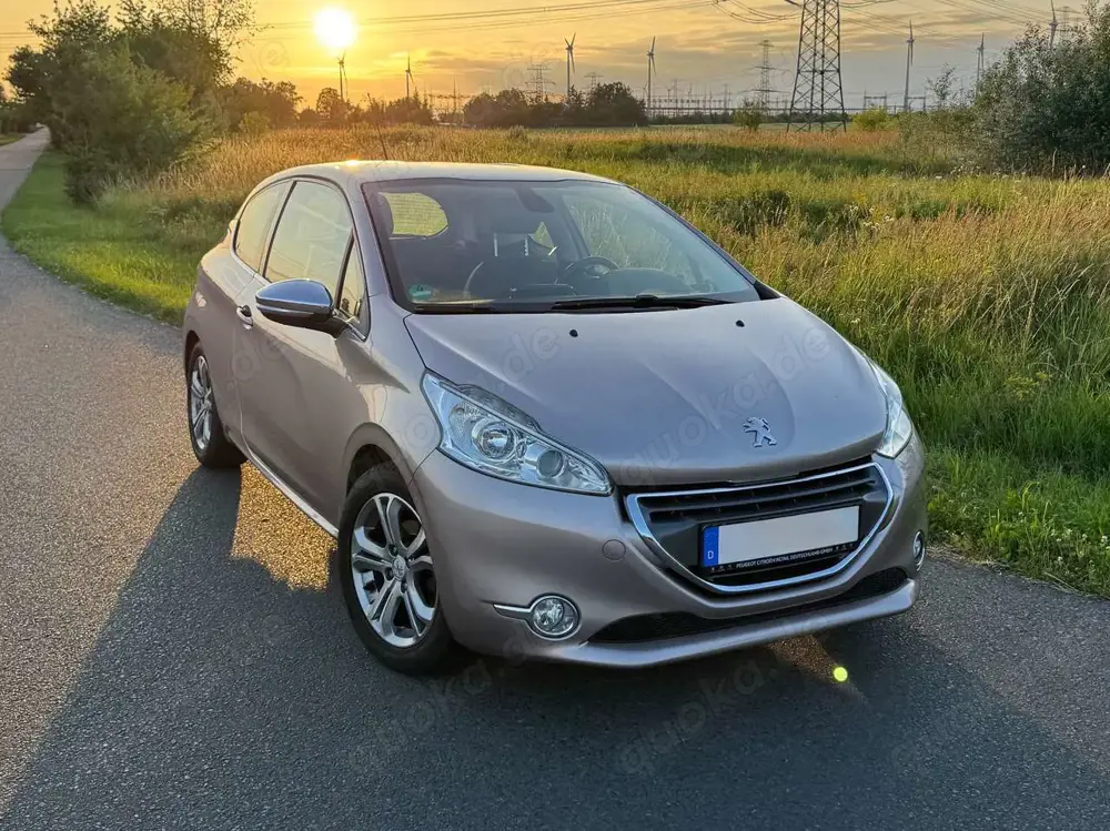 Peugeot 208 208 Diesel | Automatik | NAVI | SHZ | Allw.