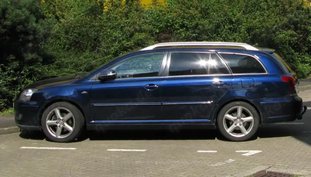 Toyota Avensis Avensis 2.2 D-CAT Combi Executive