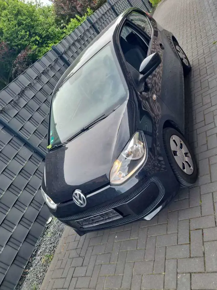 Volkswagen up! up! BlueMotion Technology move up!