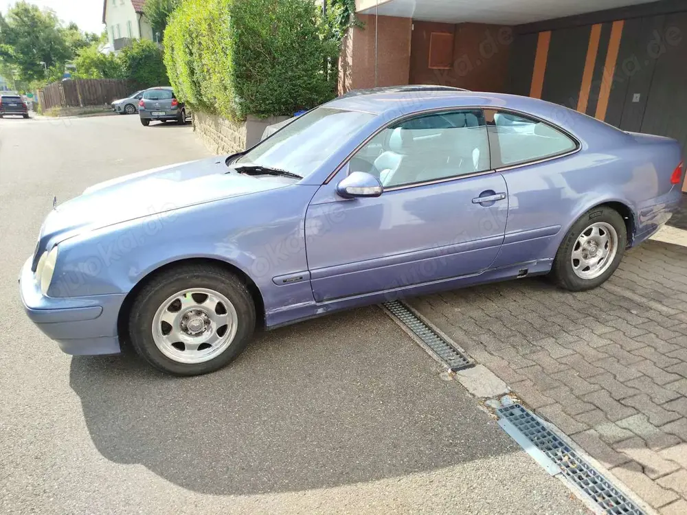 Mercedes-Benz CLK 230 Coupe Kompressor Avantgarde