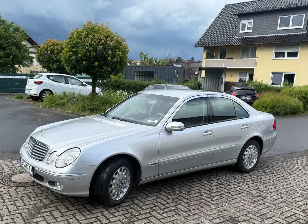 Mercedes-Benz E 270 E 270 CDI Elegance