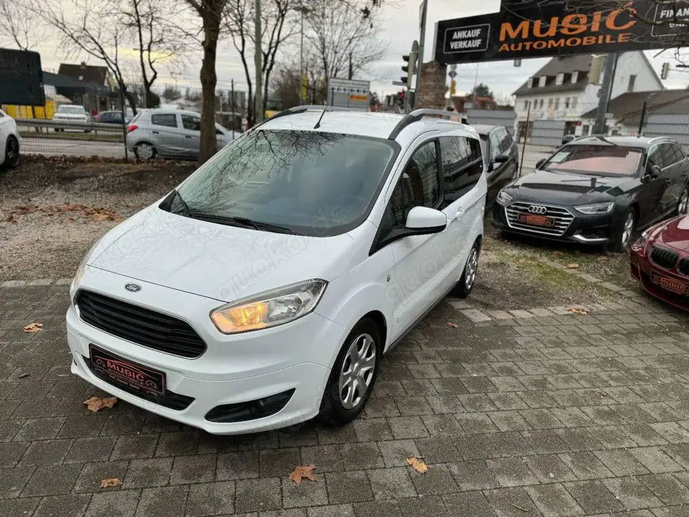 Ford Tourneo Courier /Kamera/AHK/Navi