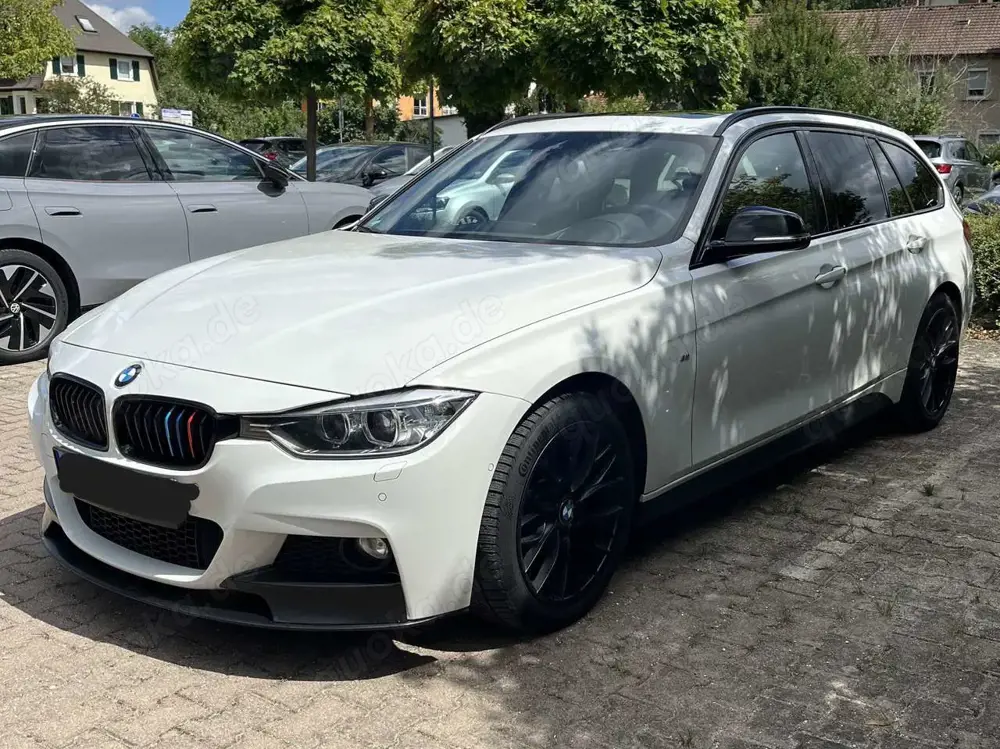 BMW 330 330d Touring xDrive Sport-Aut.