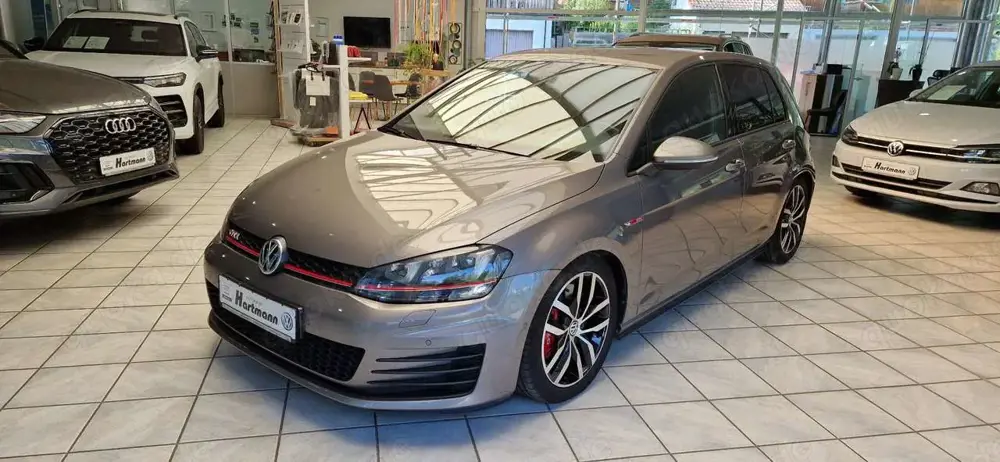 Volkswagen Golf GTI Performance 2,0TSI Xenon DCC Klima Android-Auto CarPlay Sitzh