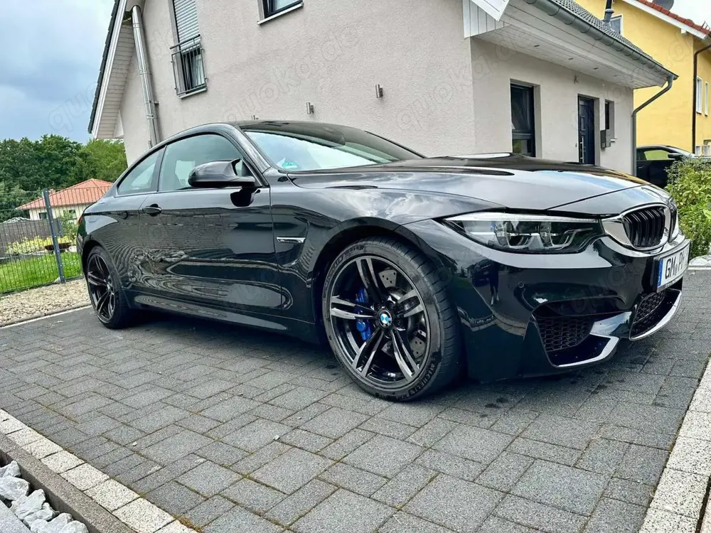 BMW M4 4er Coupe Coupe