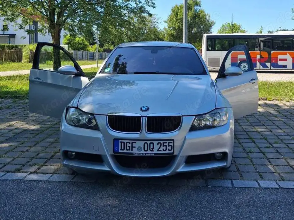 BMW 320 320i