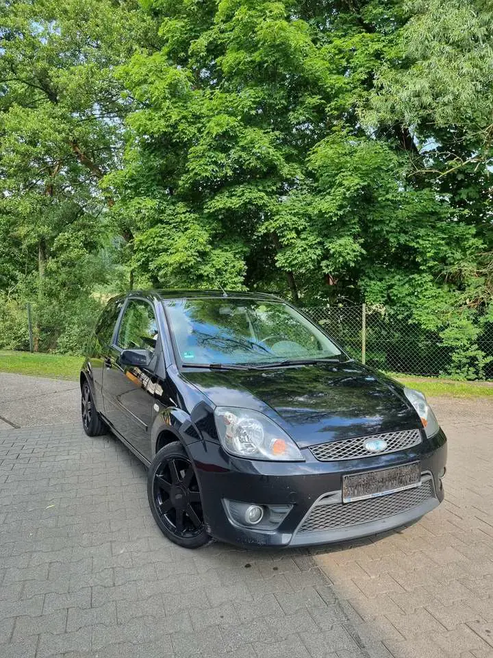 Ford Fiesta 1.3 Black Magic Kupplung und Tüv neu