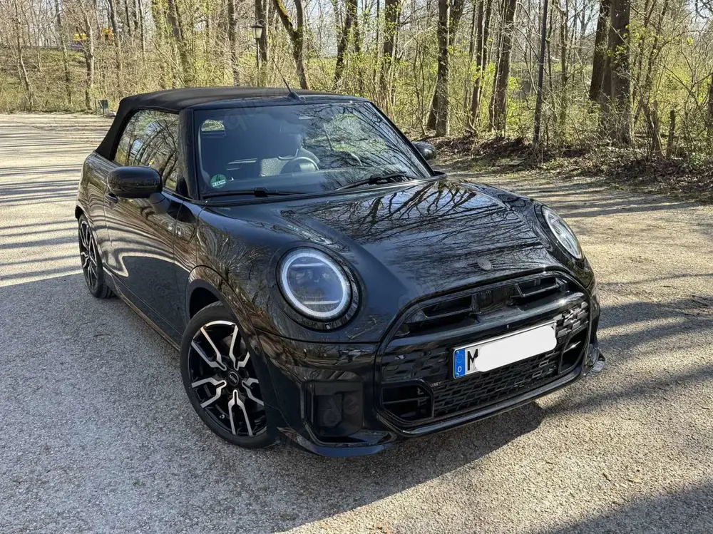 MINI Cooper Cabrio von WA, Neues Modell F67, JCW Trim, Paket XL,