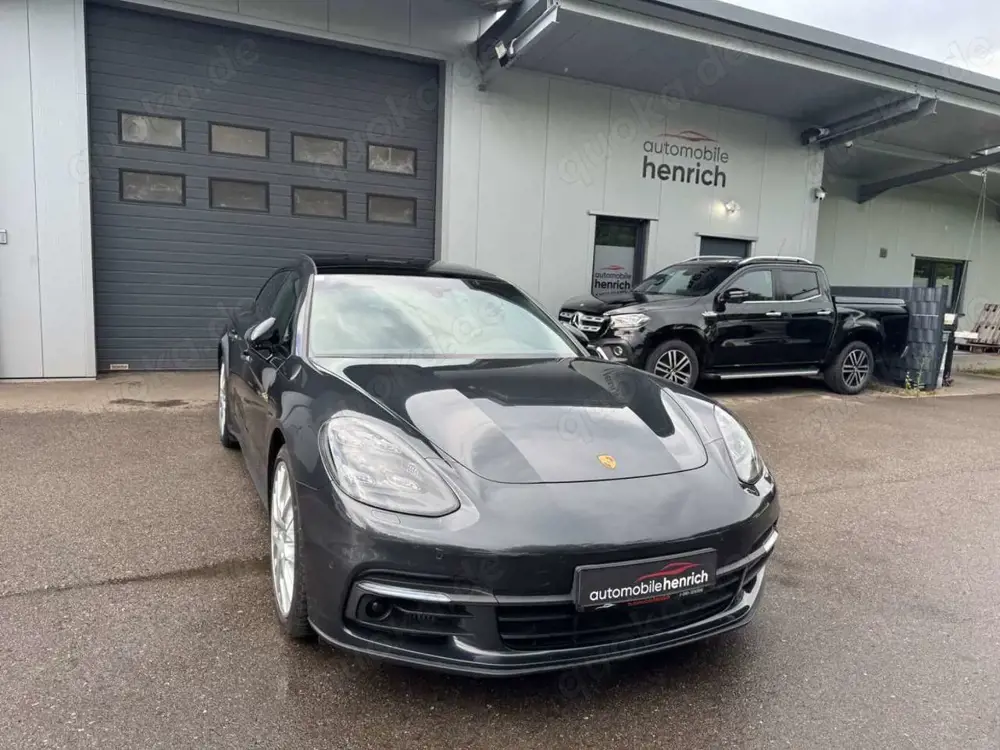 Porsche Panamera Sport Turismo 4 E-Hybrid,PanoMatrix,21"