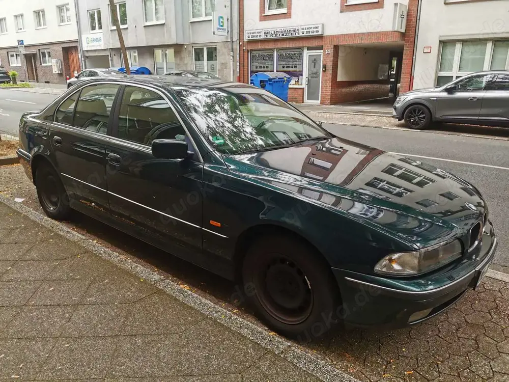 BMW 523 523i