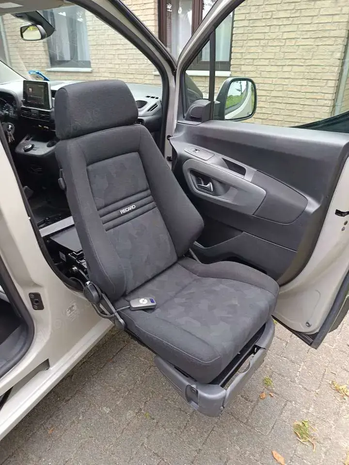 Citroen Berlingo Feel M/Rampe/E-Sitz für Einstieg/Behind.gerecht