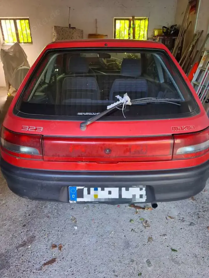 Mazda 323 Mazda (J)