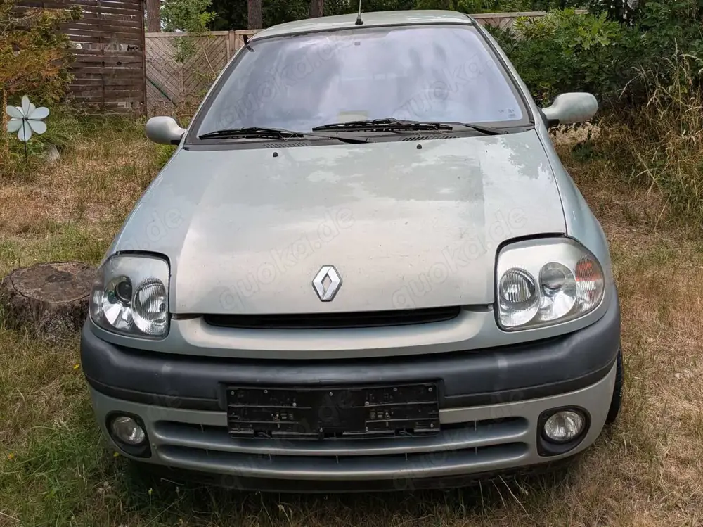 Renault Clio Bastlerfahrzeug mit Klimaanlage