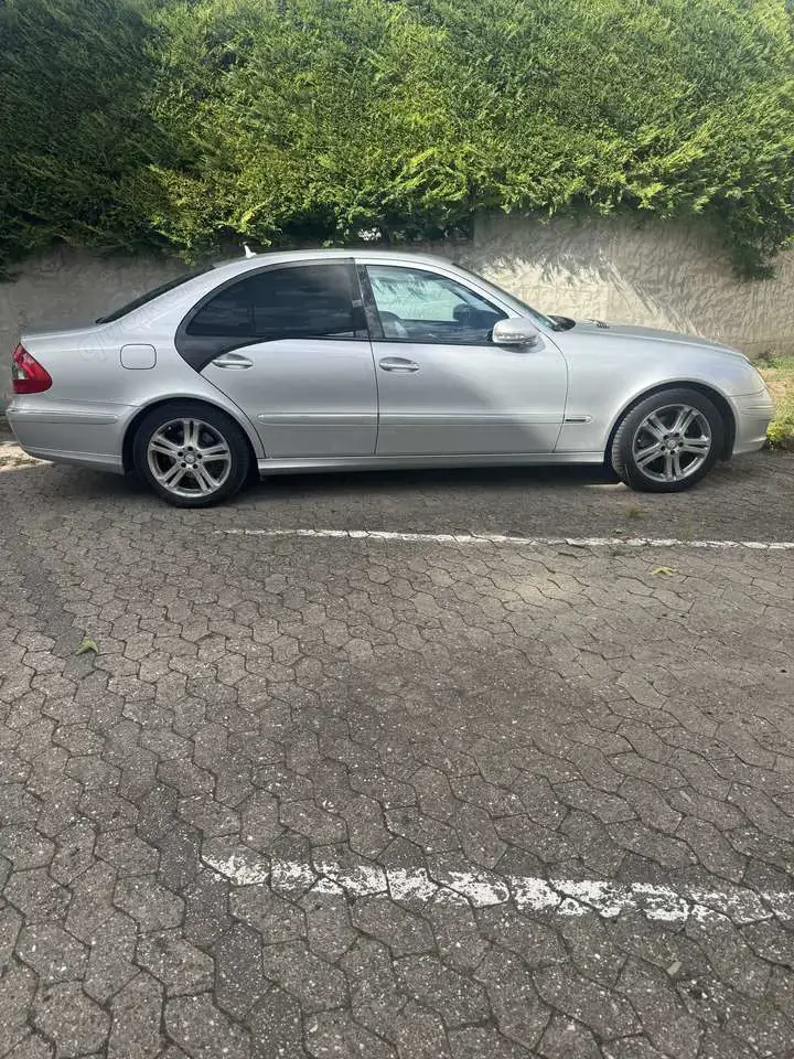 Mercedes-Benz E 220 CDI Automatik Avantgarde