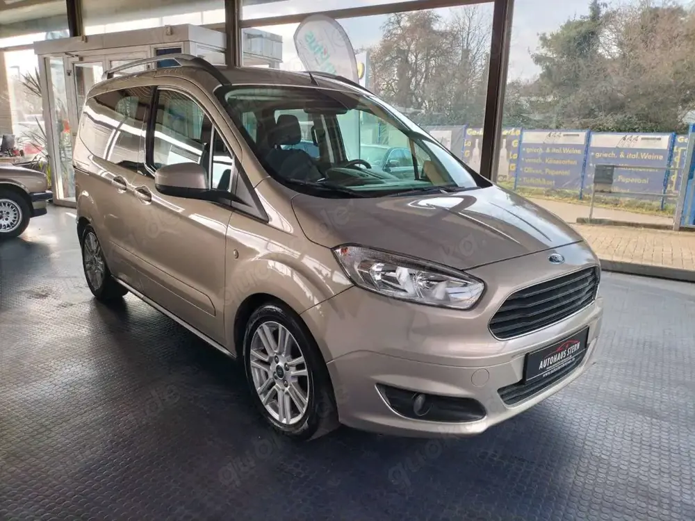 Ford Tourneo Courier Titanium * Bluetooth * Tempomat
