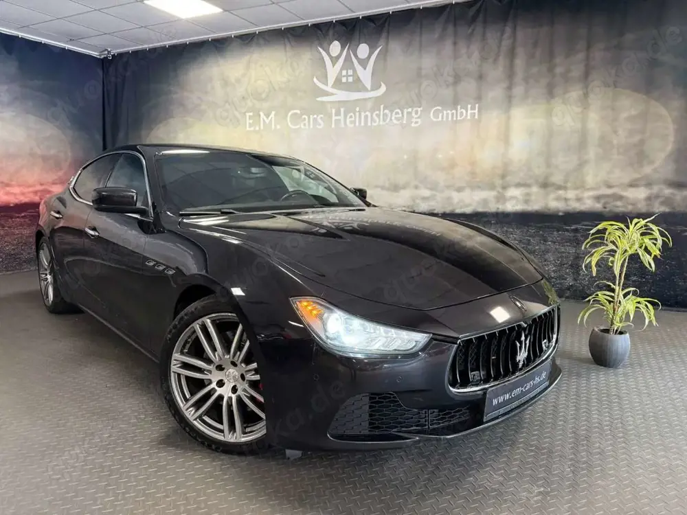 Maserati Ghibli 3.0 V6 Bi-Xenon Vollleder DAB Keyless