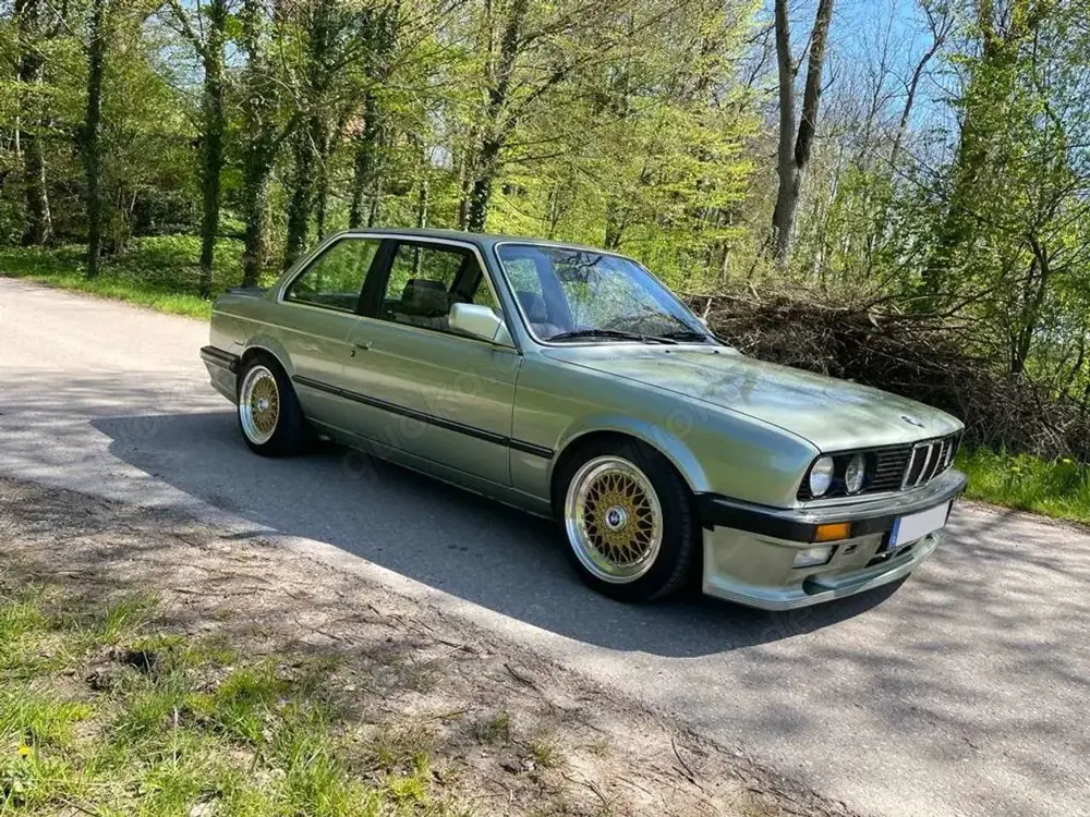 BMW 320 i